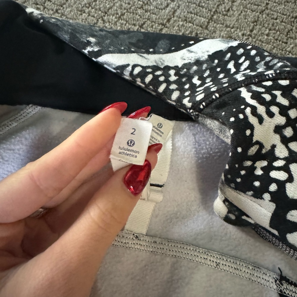 Lululemon jacket - Picture 2 of 2